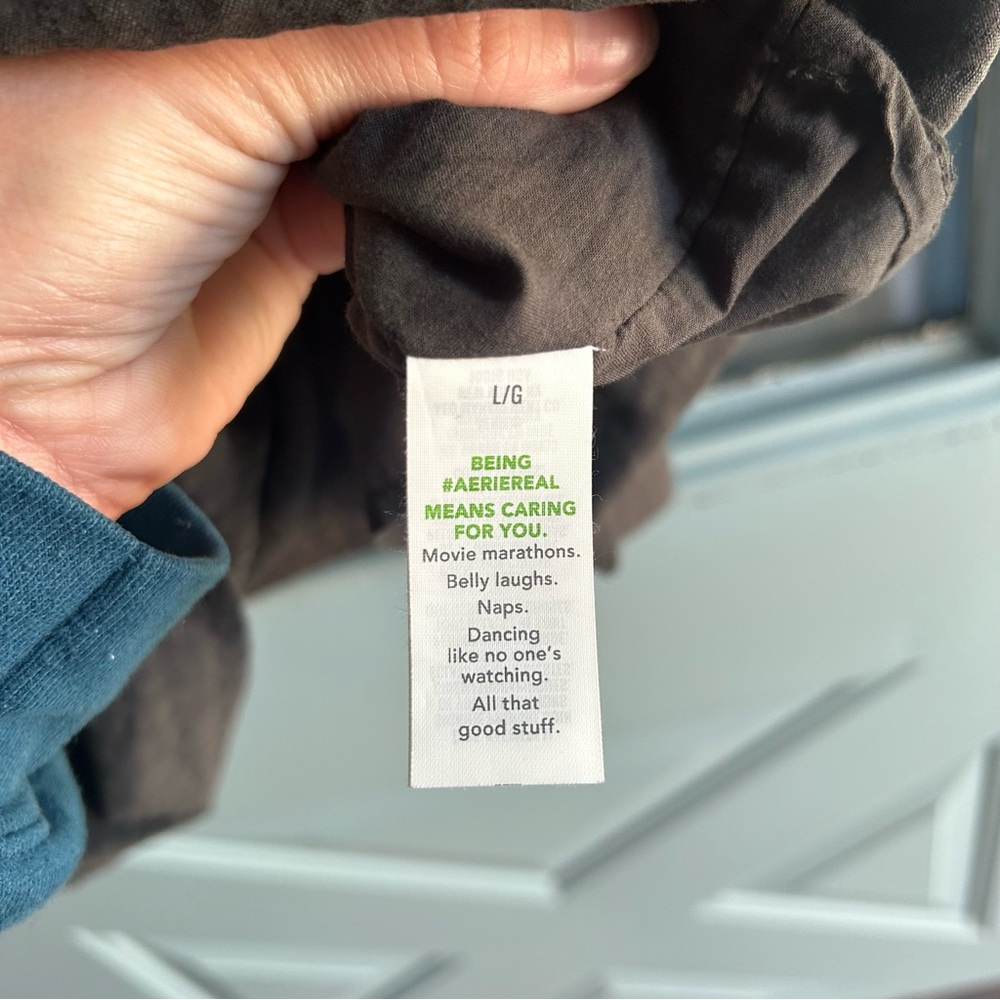 NWT Off the Shoulder Seersucker Puff Sleeve Aerie A Line Top Smoked Gray Large - Picture 9 of 10
